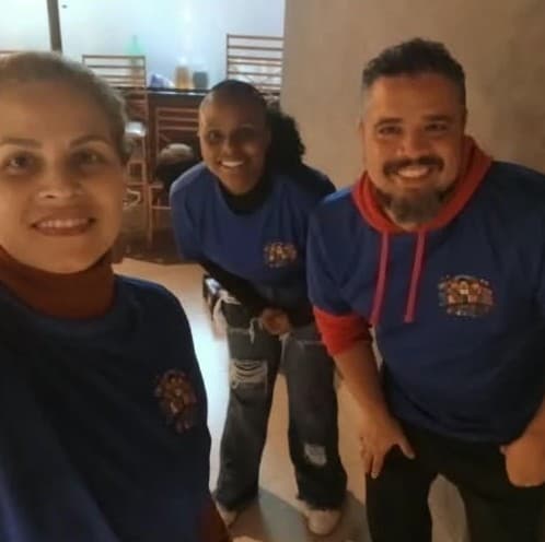 Equipe Os Batutinhas de uniforme azul